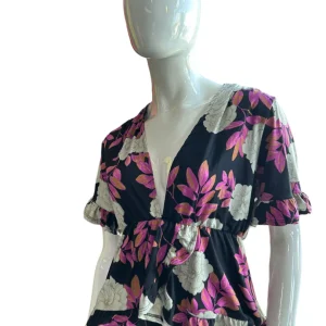 BLUSA HEART & HIPS ESTAMPADO FLOREADO. | CI: HHDBL088