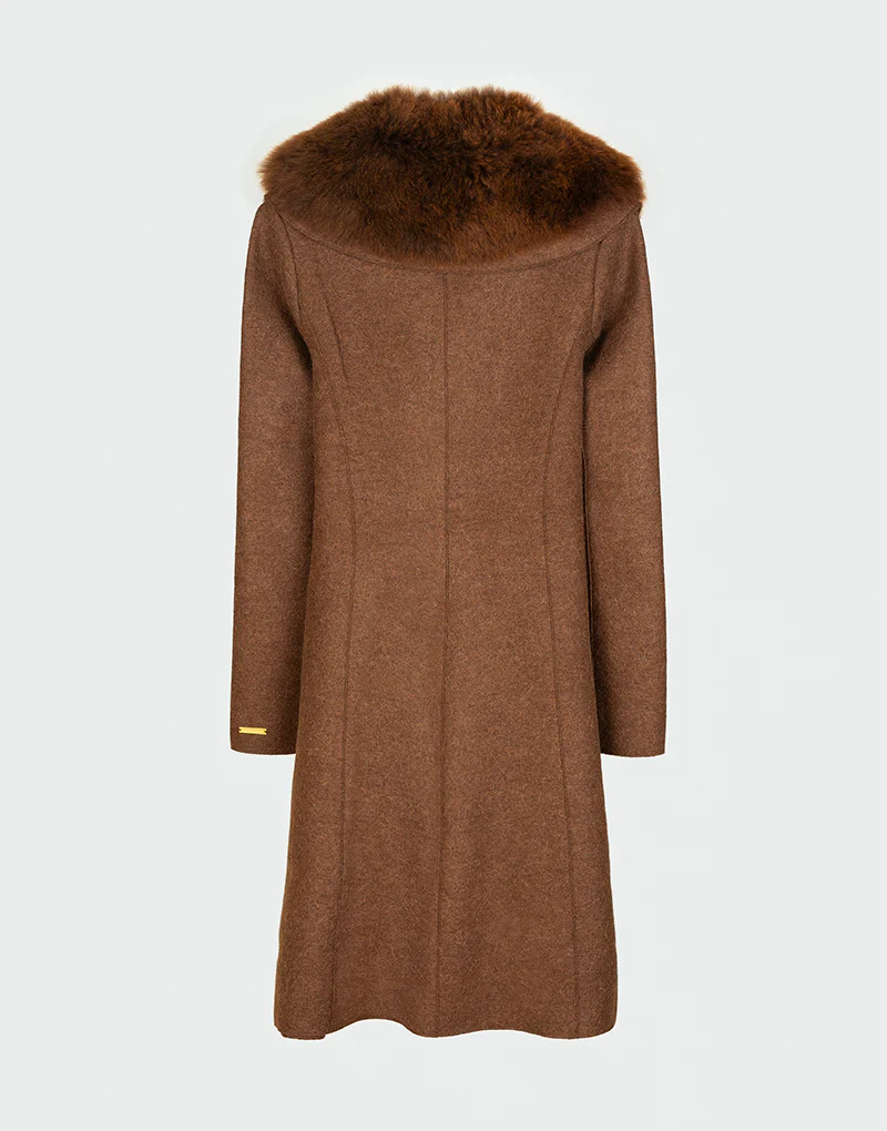 Cloe Fur Coat - Imagen 3